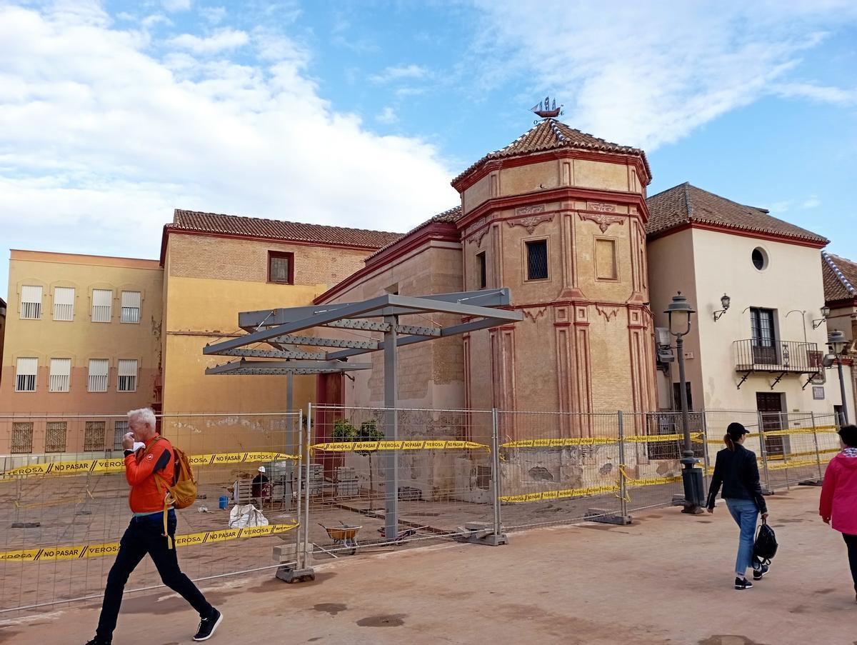 La pérgola junto al BIC de Santo Domingo, ayer.