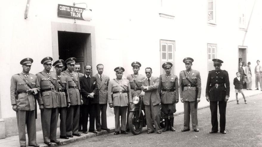 Policía Local de Telde, en la década de los años 50 del siglo pasado. |