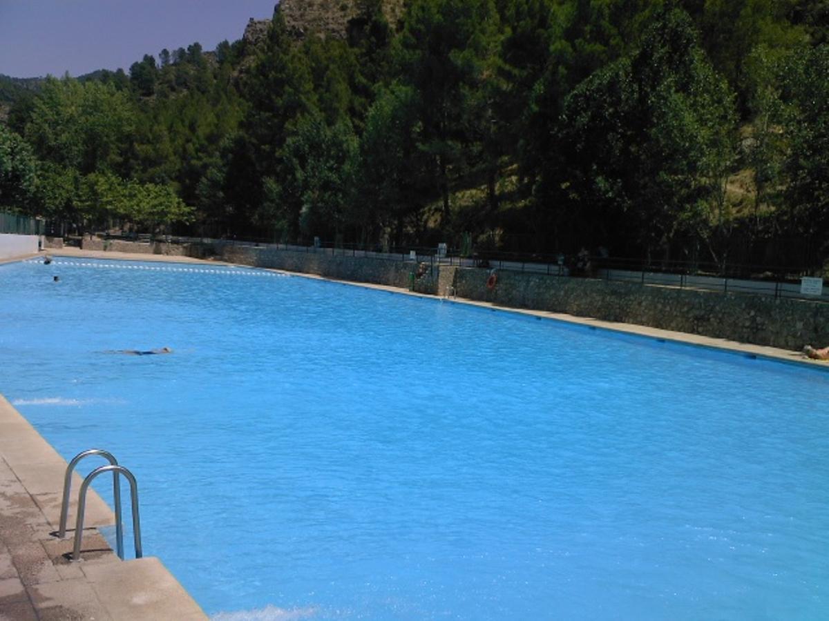 Piscina en Orcera.