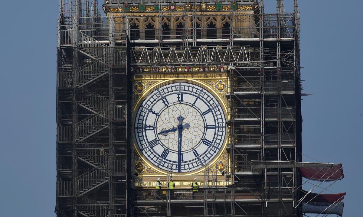 Big Ben clock hands restored to original blue colour as renovations continue at the Houses of Parliament, London Big Ben clock hands restored to original blue colour as renovations continue at the Houses of Parliament, London