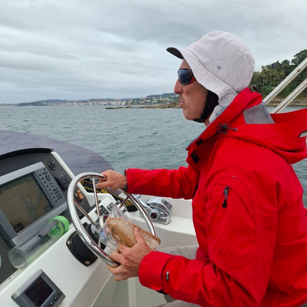 Biólogos, doctores y estudiantes del BDRI hacen un estrecho seguimiento de los mamíferos marinos en las rías de Vigo, Pontevedra y Arousa.