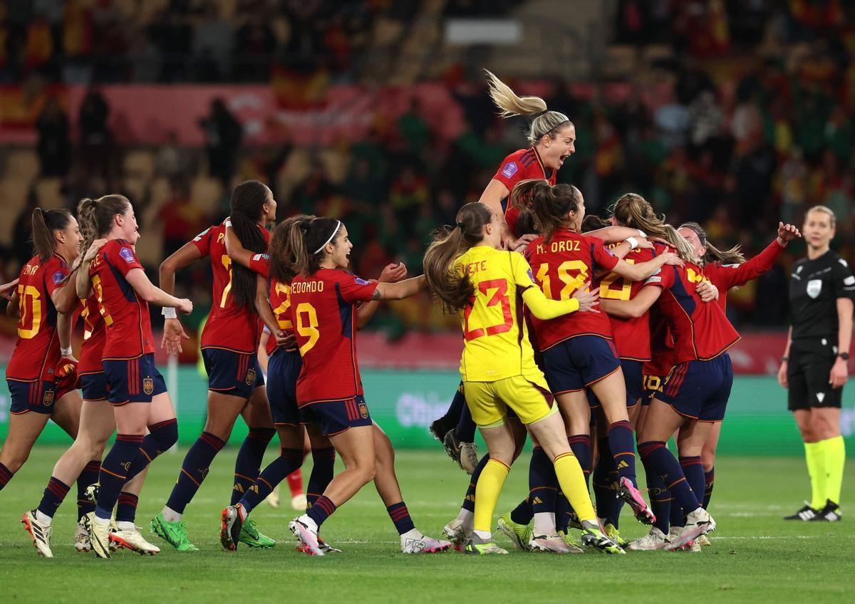 Una España histórica tumba a Francia y se proclama campeona de la Nations League (2-0)