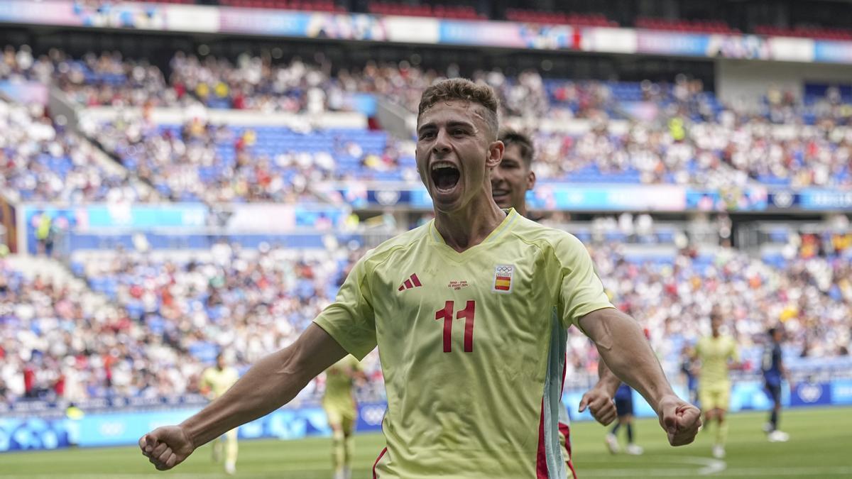 Fermín López celebra su gol ante Japón en los Juegos.