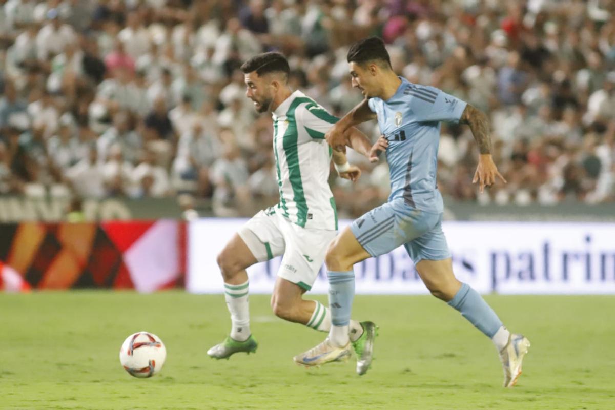 Córdoba CF-Burgos | Las imágenes del partido de Liga Hypermotion en El Arcángel