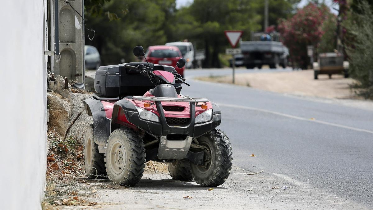 Ángel Nieto grave tras sufrir un accicente en su Quad en Ibiza