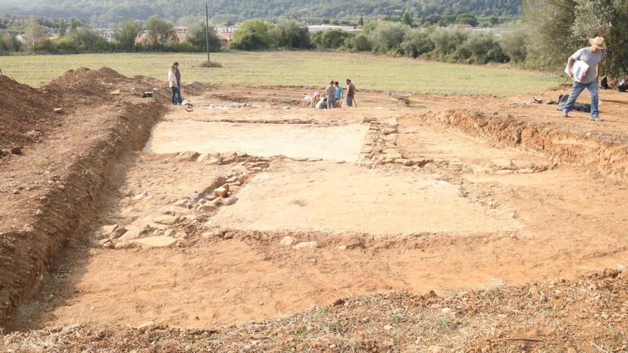 Troben una zona nova de la vil·la romana de Can Ring de Besalú