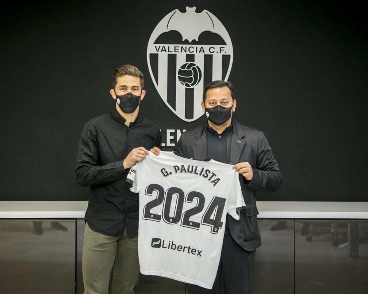 Gabriel Paulista renueva hasta 2024