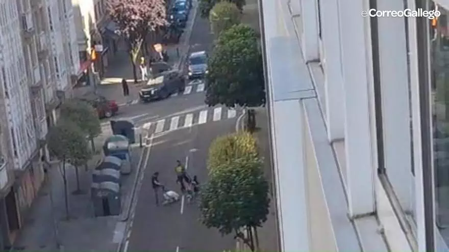 Pelea multitudinaria frente al pub Stilo de Santiago