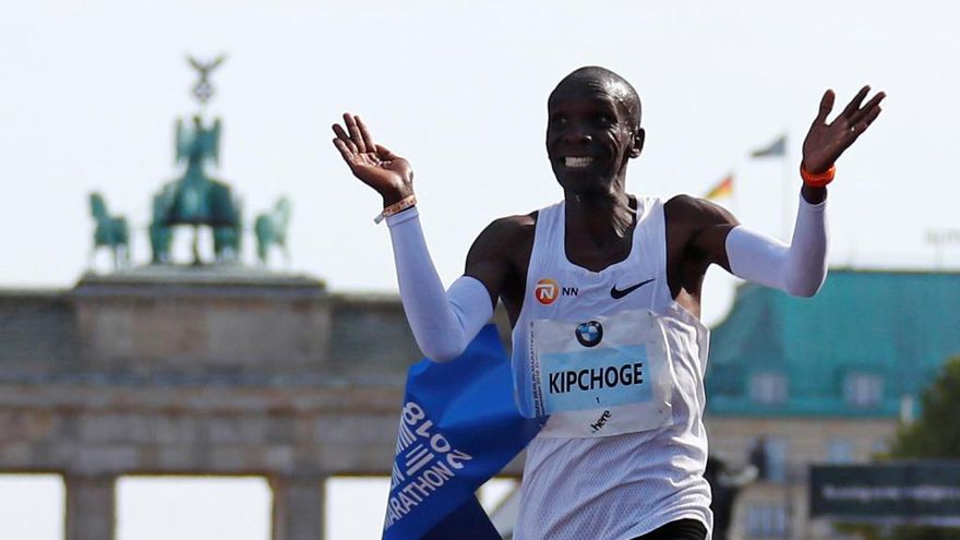 Kipchoge rompió todos los registros históricos en maratón.