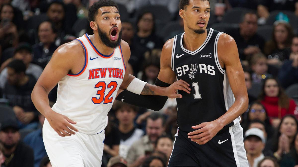 Wembanyama, junto a Karl Anthony Towns