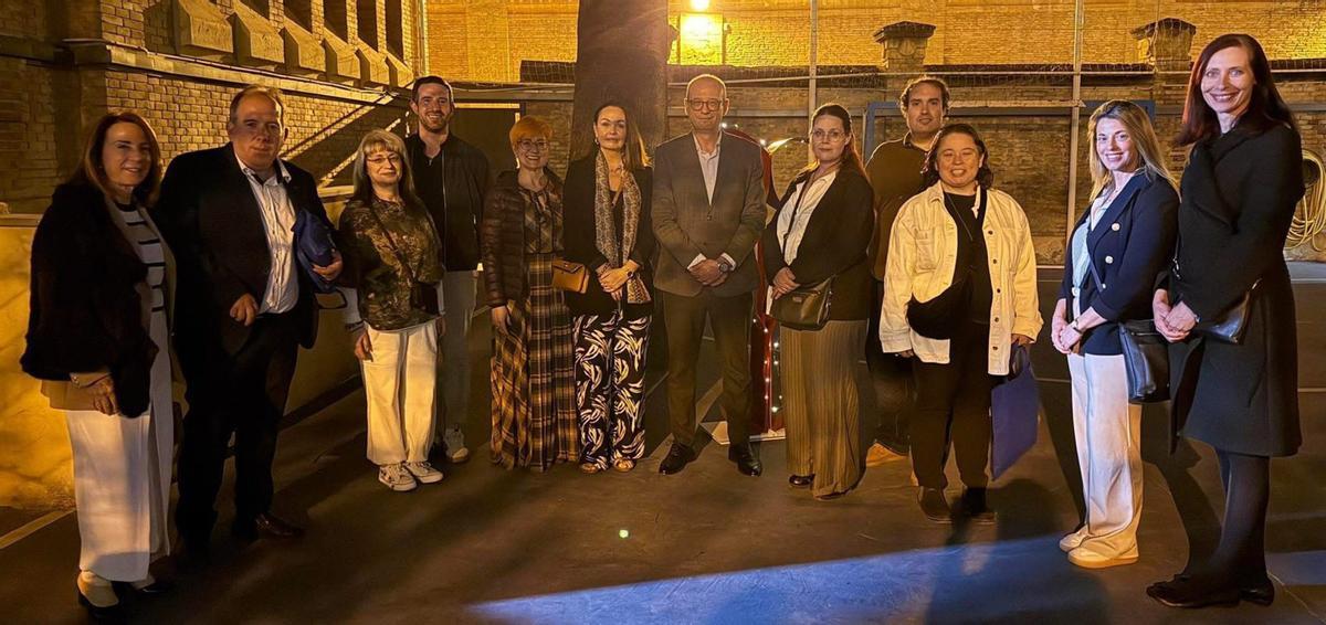 Varios de los docentes Erasmus+ asistieron a Innovaedum, donde tuvieron la oportunidad de intercambiar impresiones con el consejero de Educación, Víctor Marín. | L.O.