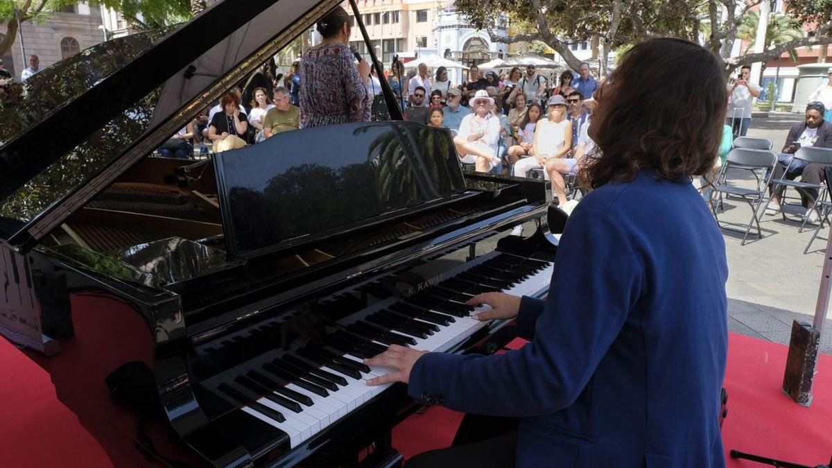 Los pianos toman  la ciudad con más  de 40 conciertos  a pie de calle  | ANDRÉS CRUZ
