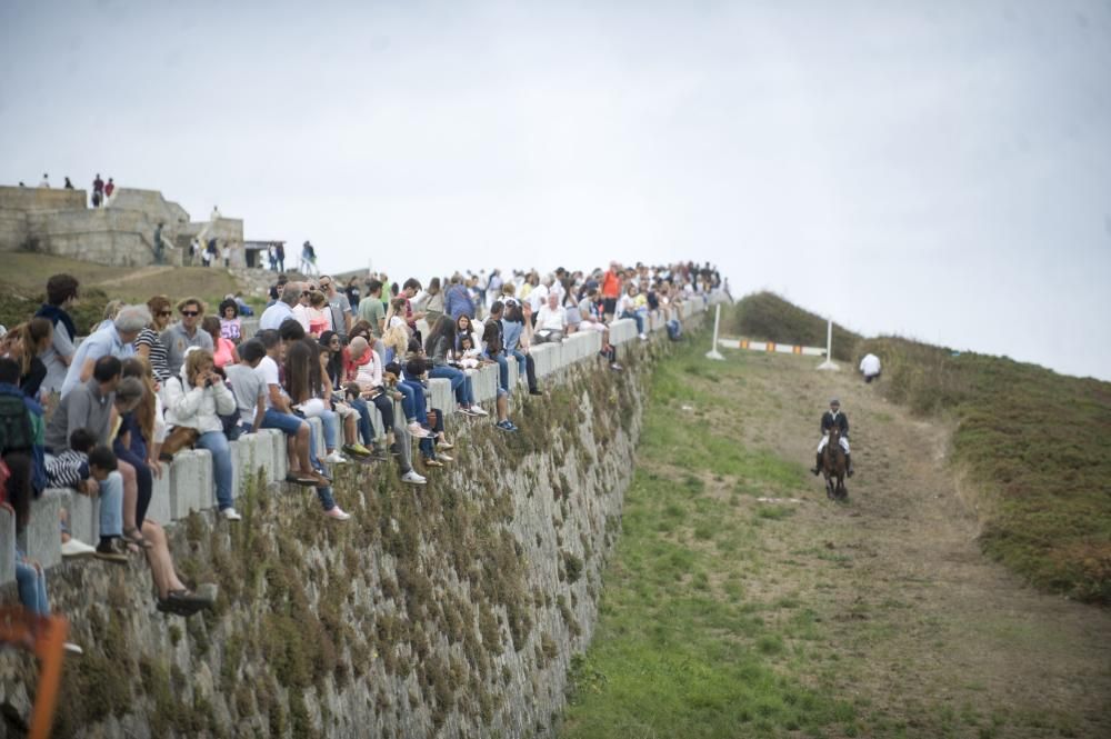 Derby hípico en la Torre de Hércules