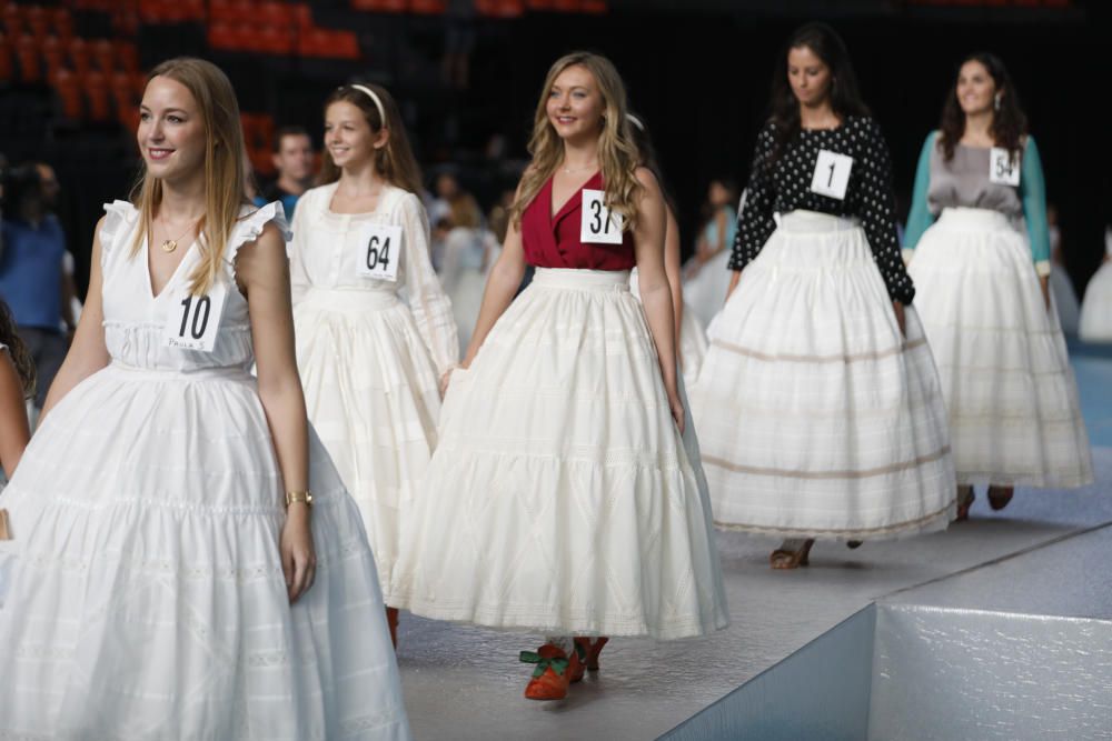 Ensayo de las candidatas a fallera mayor 2019 en la Fonteta