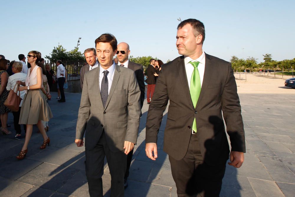 El director comercial de Levante-EMV, Vicent García, y el director financiero del diario, David Fernández.