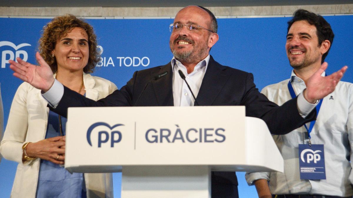 Alejandro Fernández durante la noche electoral del 12M