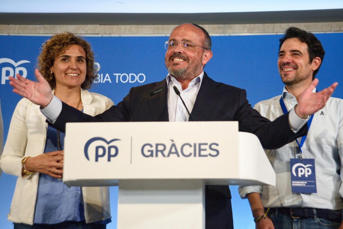 Alejandro Fernández durante la noche electoral del 12M