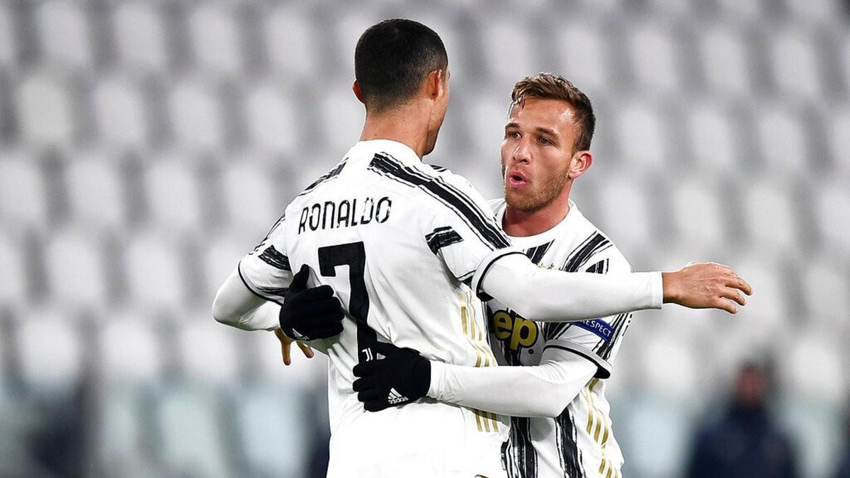 Cristiano y Arthur en la Juventus