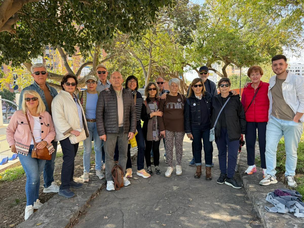 Miembros del Movimiento Vecinal Parque del Oeste.