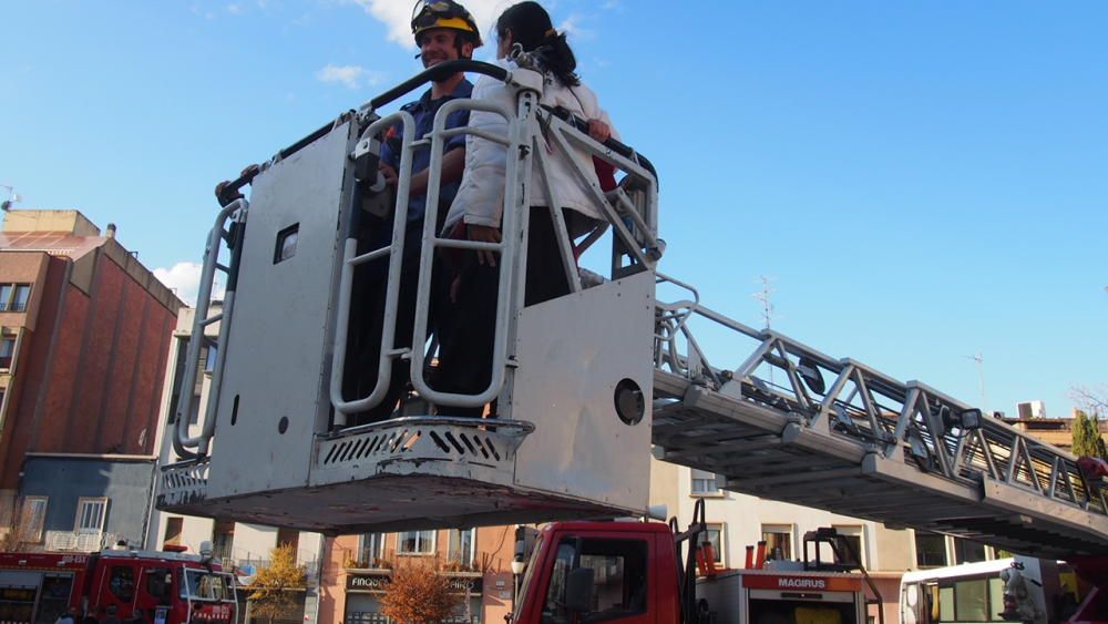 «Els Bombers t''acompanyen a donar sang» a Figueres