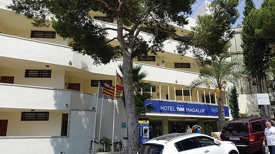 Un turista cae de un sexto piso cuando defecaba desde un balcón en Magaluf