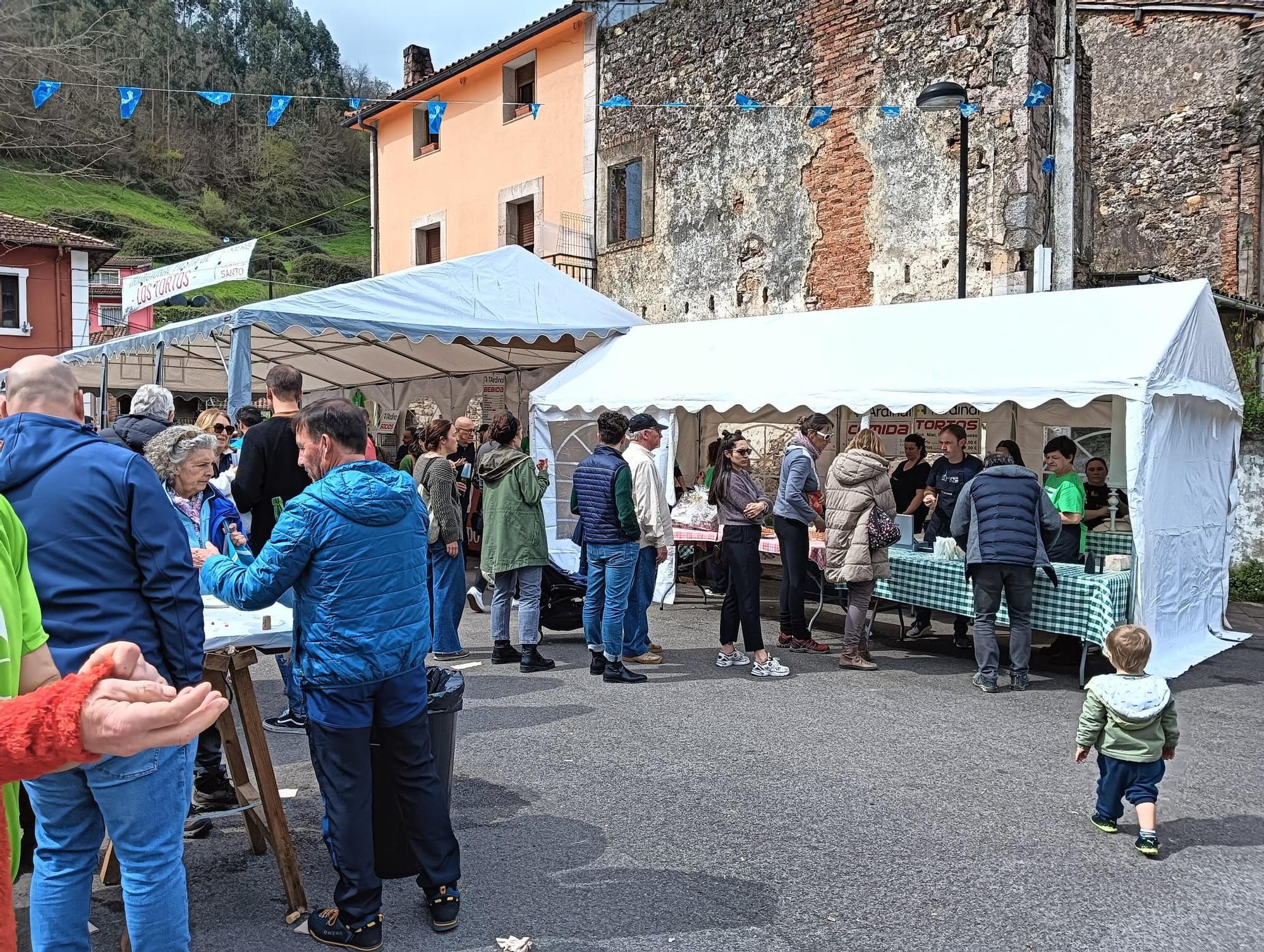 Fiesta de los tortos en Meré (Llanes)