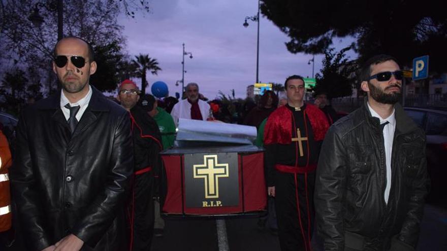 La sardina despide un multitudinario Carnaval Romano