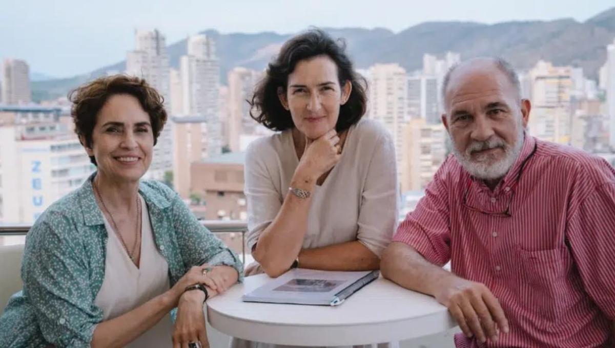 Adriana Ozores, Ángeles González-Sinde y Darío Grandinetti, en el rodaje del filme