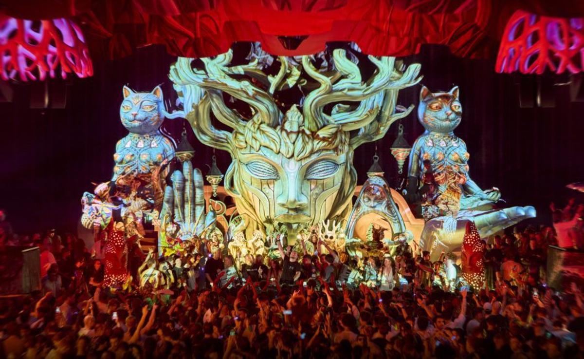 elrow en [UNVRS]. | TNL