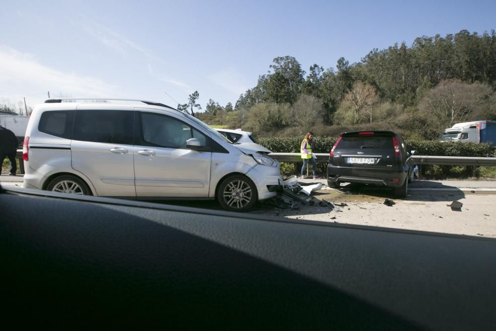 Accidente de tráfico en la "Y" con siete vehículos implicados