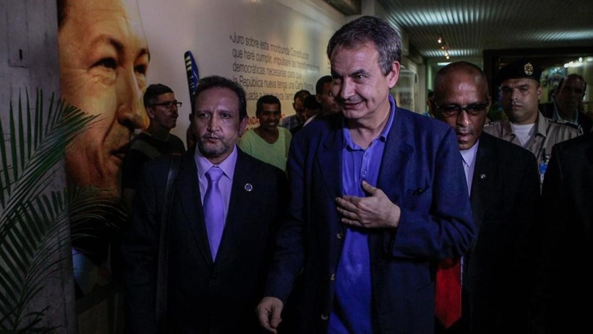 José Luis Rodríguez Zapatero a su llegada al aeropuerto de Maiquetía en Caracas.