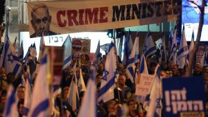 Acto de protesta contra el gobierno del primer ministro israelí Benjamín Netanyahu en Tel Aviv