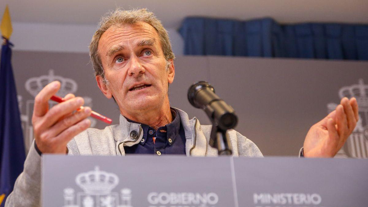 Simón: &quot;Los vacunados están haciendo que la curva en España suba a menor ritmo&quot;