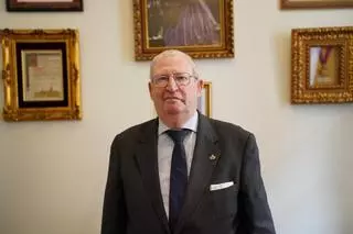 Francisco Vélez: "Las hermandades de Vísperas nacieron para evangelizar los barrios, en la Semana Santa no cabe nadie"