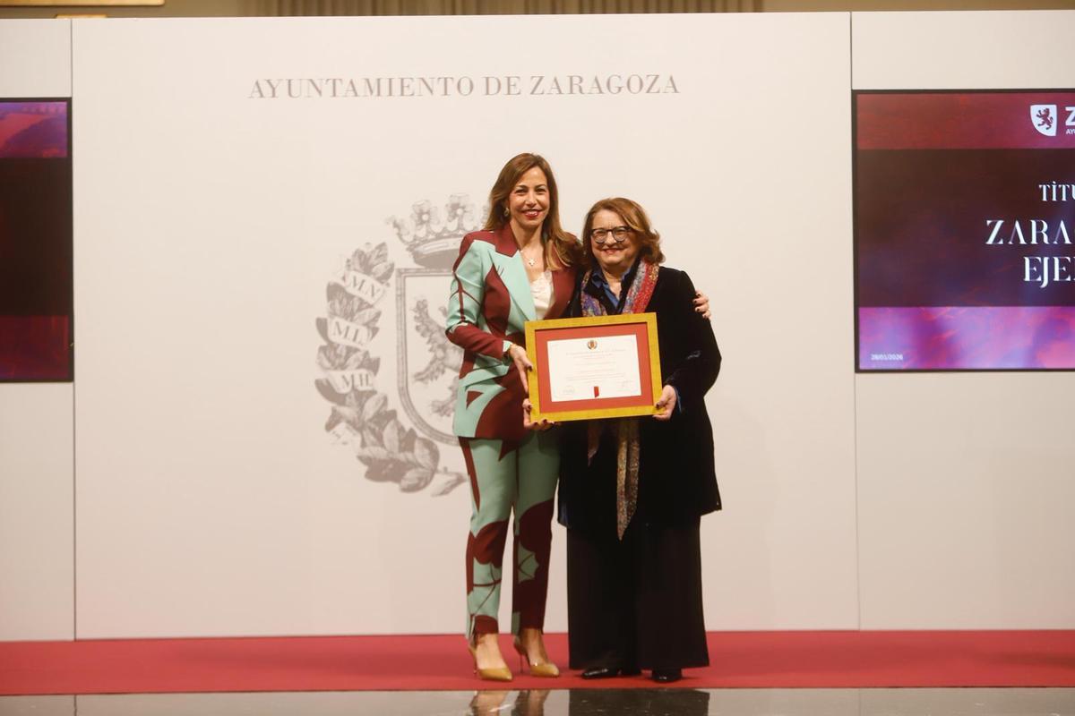 En imágenes I Entrega del título 'Zaragozano y Zaragozana Ejemplar' a nueve vecinos de la ciudad