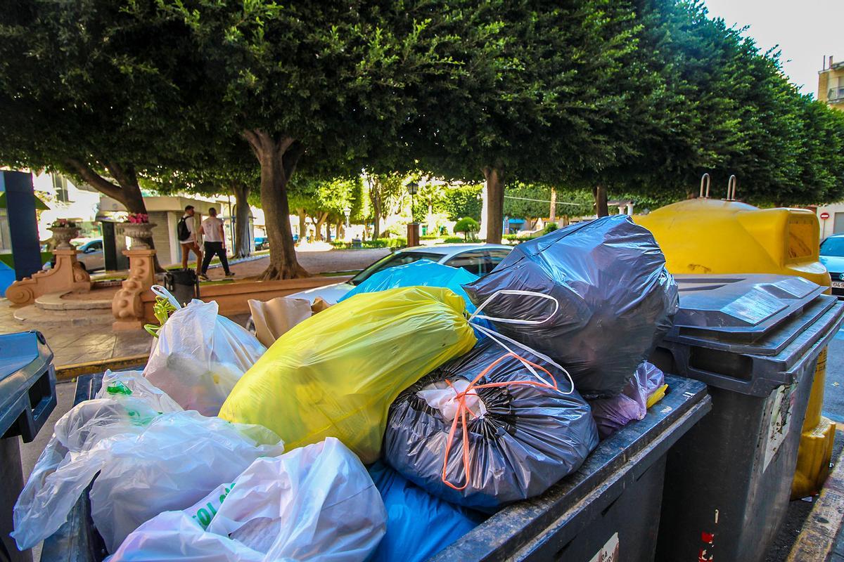El equipo de gobierno pretende cambiar la gestión de las basuras