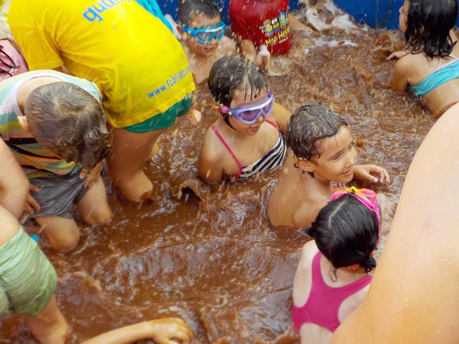 La merengada i la ruixada de la Festa Major Infantil de Sant Joan de Vilatorrada