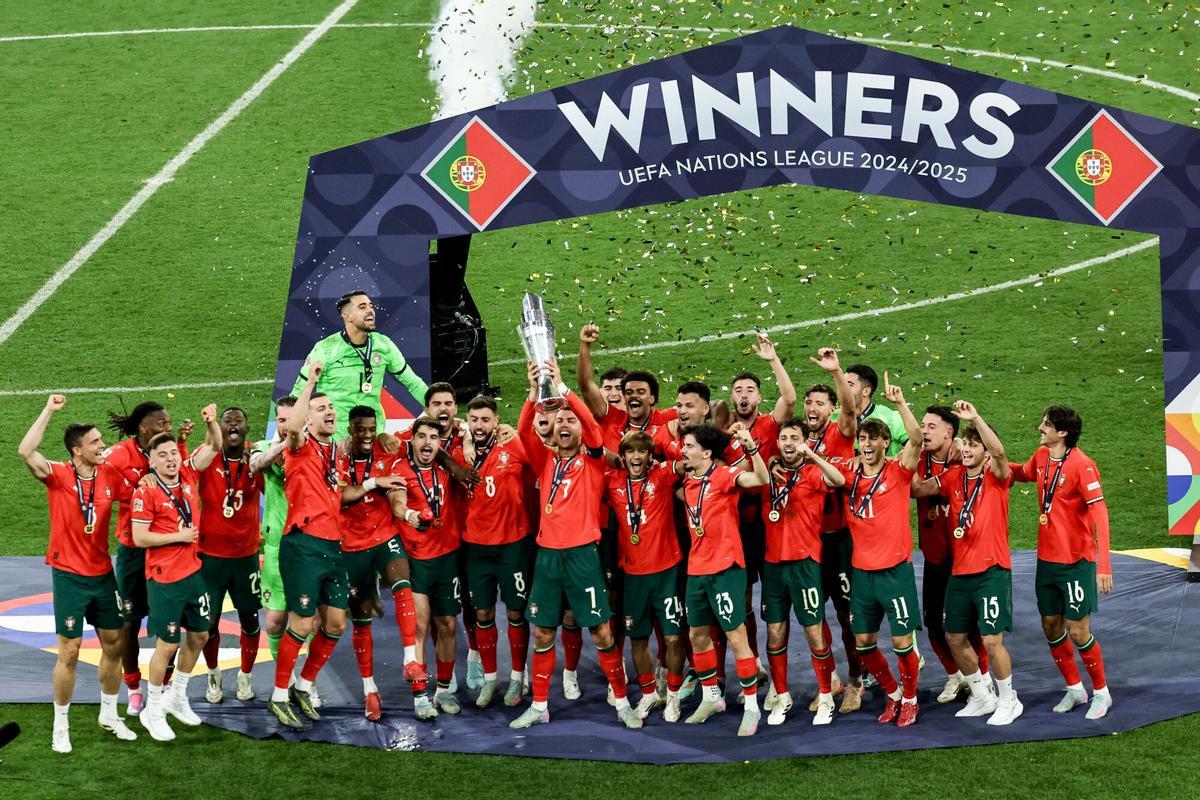 Portugal celebra el título de la UEFA Nations League