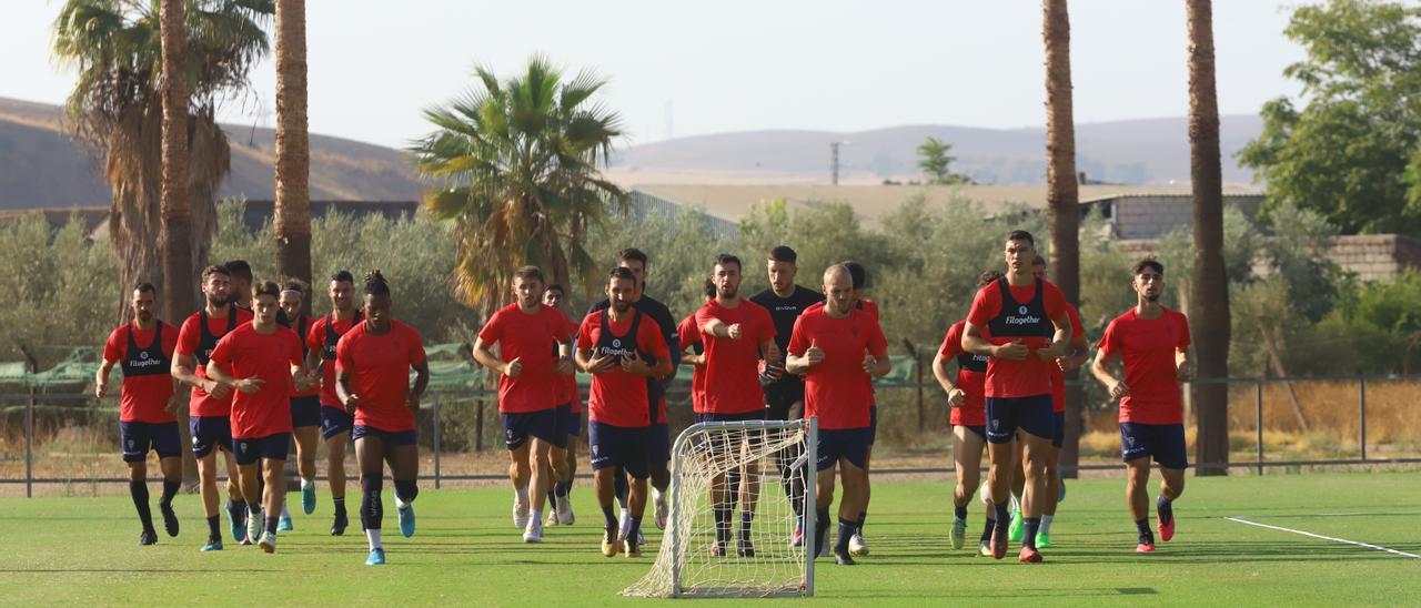 Entrenamiento del Córdoba CF, la pasada semana, en la Ciudad Deportiva.