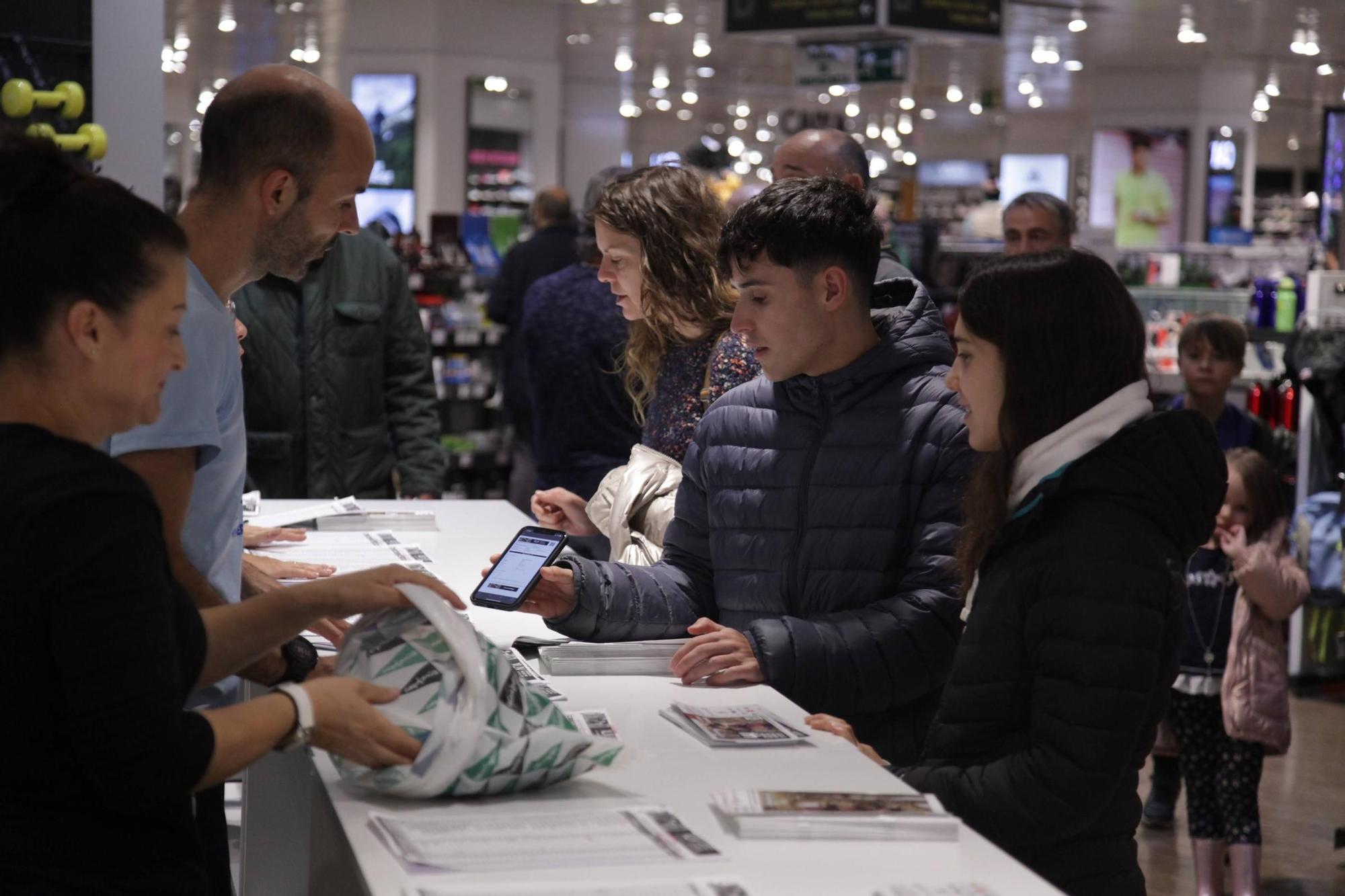 Recollida de dorsais para a Carreira Pedestre Popular de Santiago