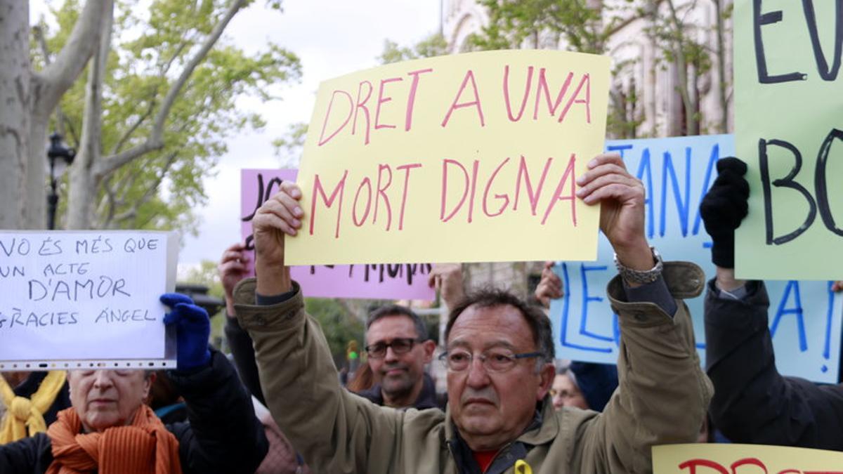 Manifestació per al dret d'una mort digna.