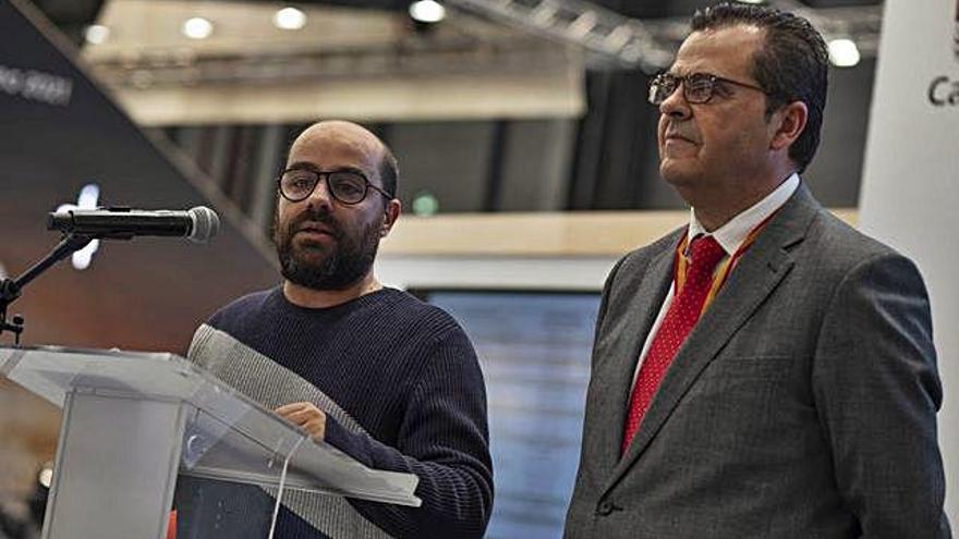 Eduardo Folgado, alcalde de Fuentesauco, y Fernando Fregeneda, de la quesería La Antigua.