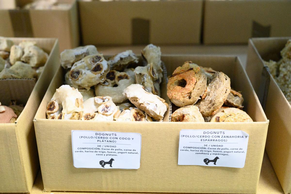 En imágenes | Así es la primera pastelería para mascotas en Aragón