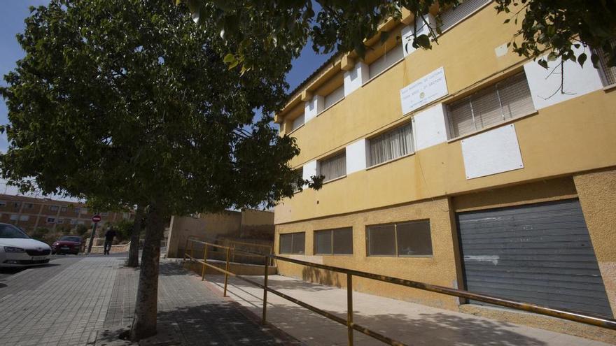 El Ayuntamiento de Alicante compra tres barracones para los alumnos de la escuela infantil desalojada por problemas estructurales