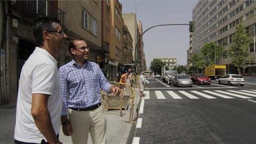 Abiertos al tráfico todos los carriles de la avenida de Primo de Rivera en Cáceres