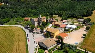 Las raíces de Pau Cubarsí están en un pueblo de Girona de 185 habitantes: "Cuando ves a tus padres trabajar tan duro, eso se convierte en una referencia para ti"