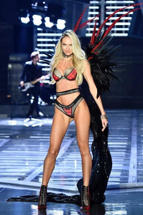 Victoria's Secret Fashion Show 2017: Candice Swanepoel