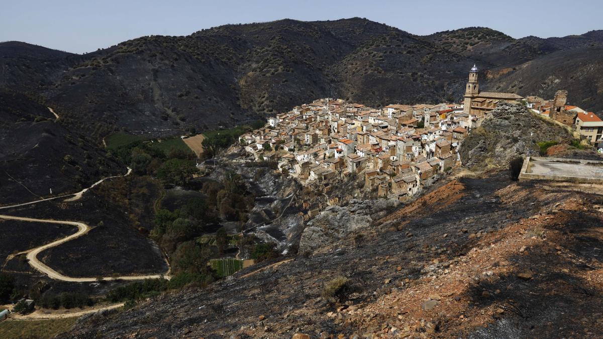 El municipio de Moros, en la comarca de Calatayud, tras el incendio forestal de Ateca