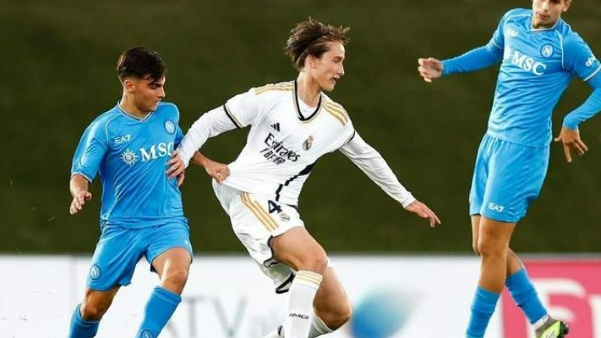 Joan Martínez, de blanco