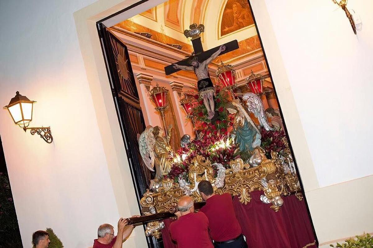 El Santíssim Crist ix del temple en el Dia Gran de la Festa.